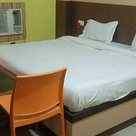 Hotel Crystal Inn 勒克瑙 外观 照片