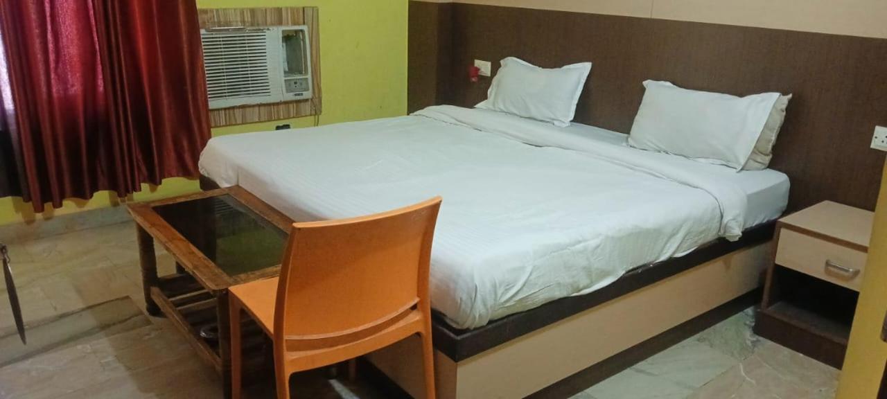 Hotel Crystal Inn 勒克瑙 外观 照片